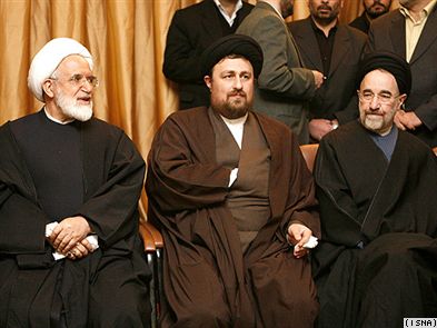 http://aftabparast.files.wordpress.com/2009/09/hassan_khomaini-khatami_karobi.jpg
